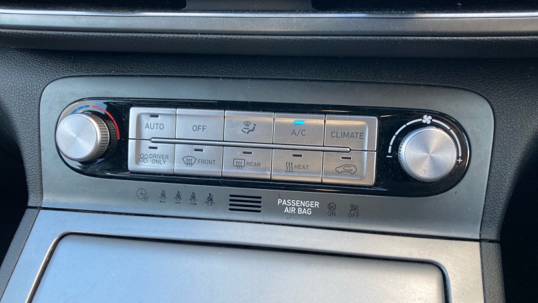 Hyundai KONA 100kW Premium 39kWh 5dr Auto Electric Hatchback